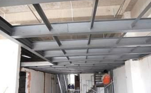 钢结构德令哈钢结构隔层如何做才性价比更高